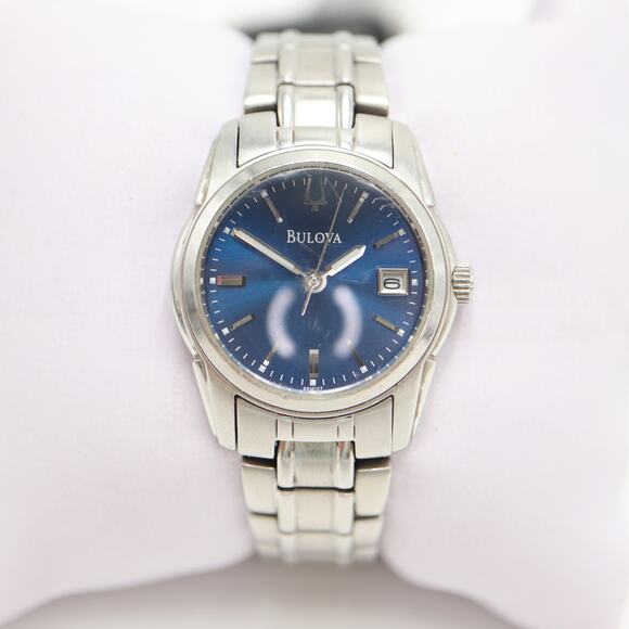 Bulova Womens Silver Tone Blue 26mm Date Watch 5.5" Steel Bracelet w New Battery - Picture 5 of 13